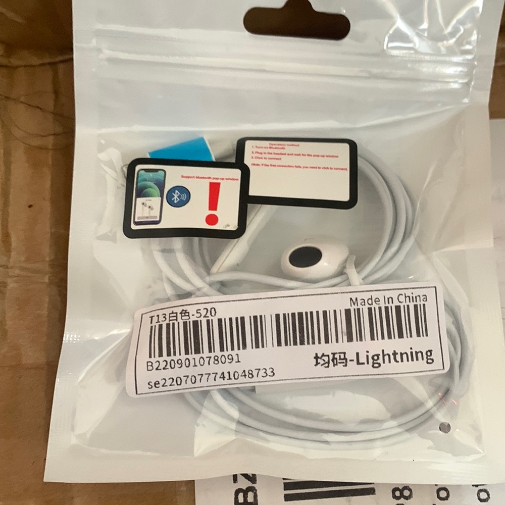 White head phones for iphone from shein bluetooth